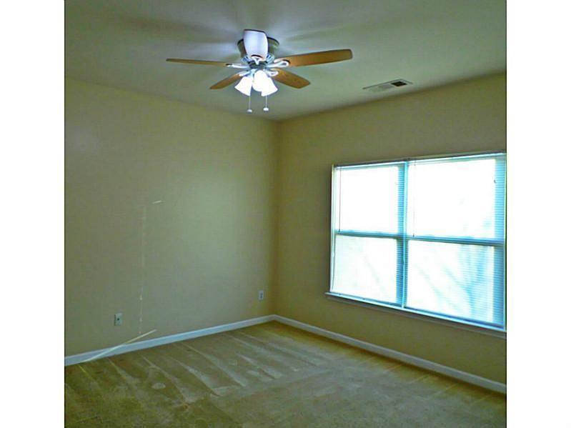 207 Brownlee Road SW