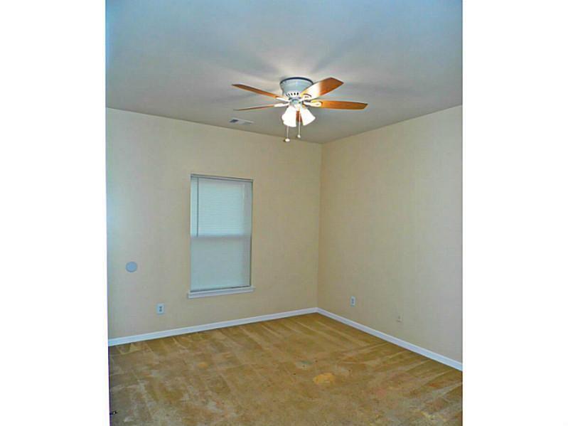 207 Brownlee Road SW