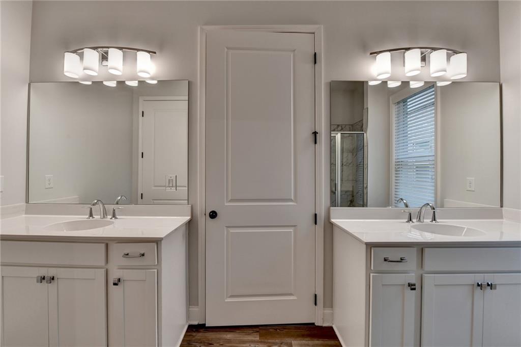 2505 Whistler Way NE