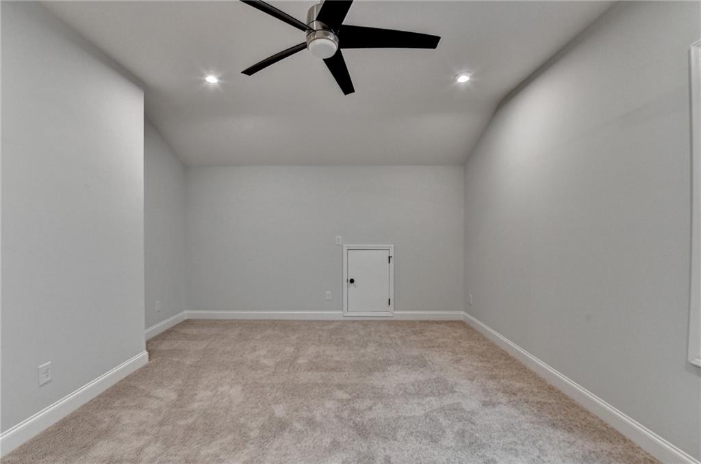 2505 Whistler Way NE