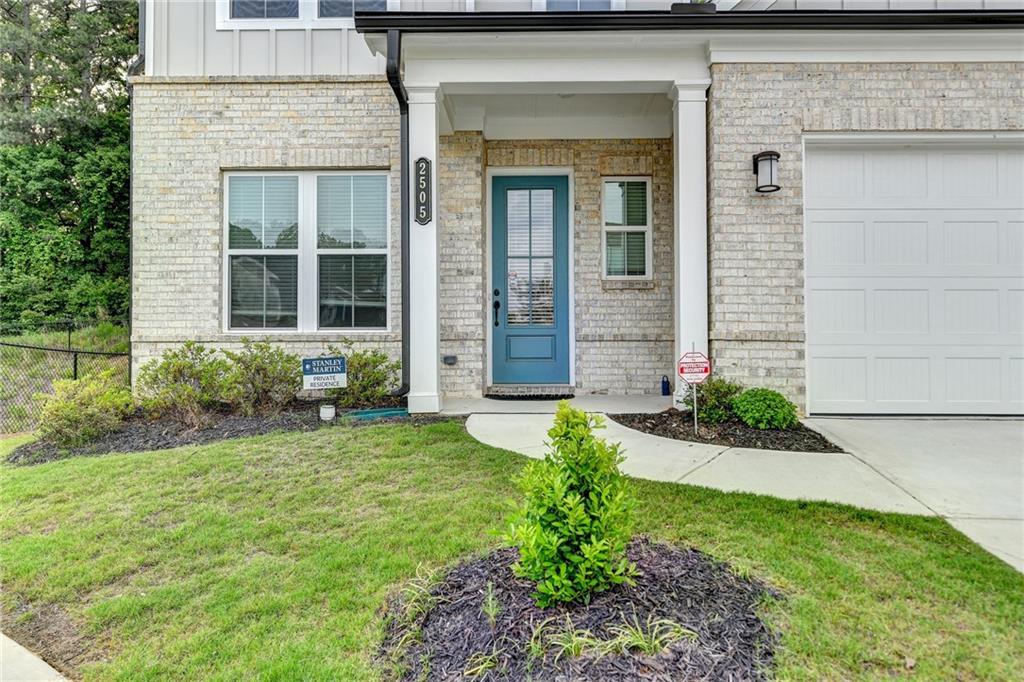 2505 Whistler Way NE