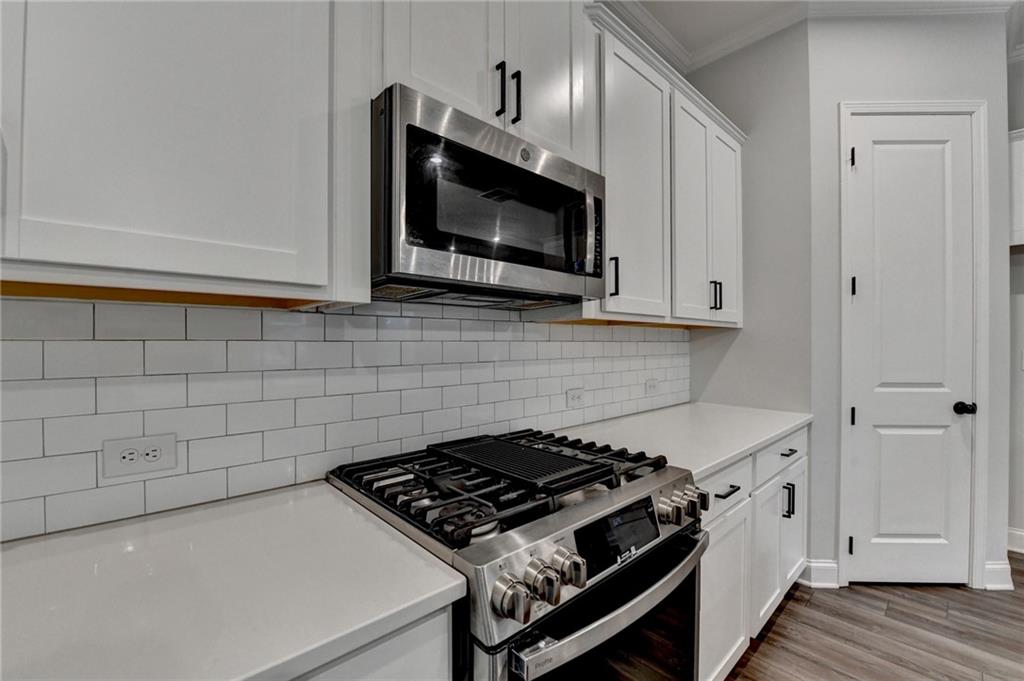 2505 Whistler Way NE