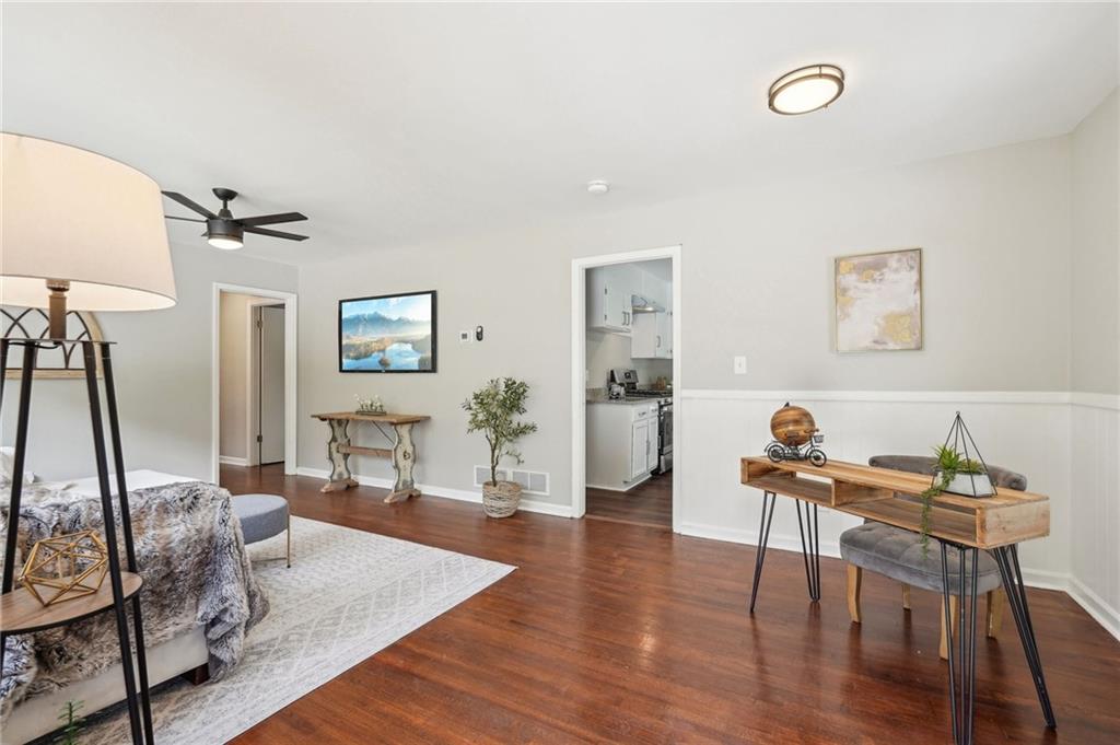 1120 Starline Drive SE