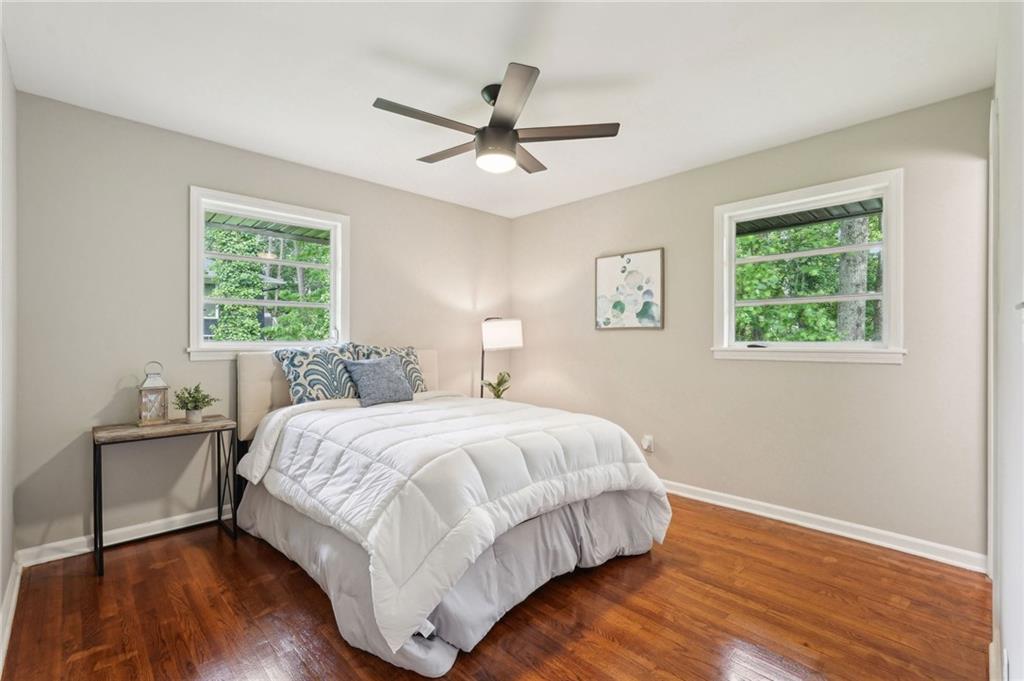 1120 Starline Drive SE