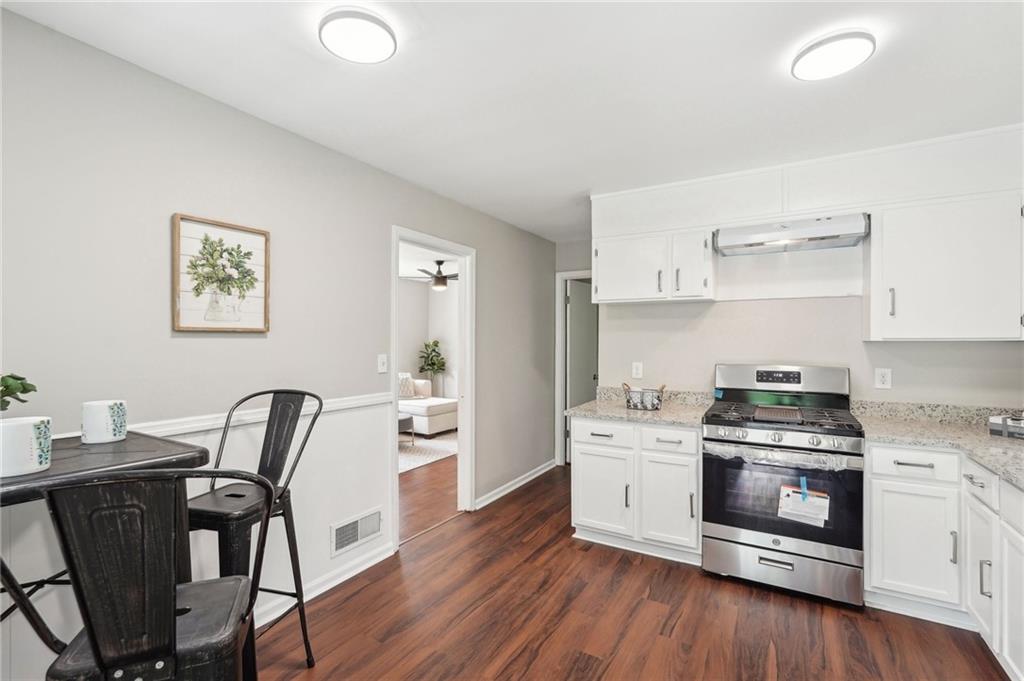 1120 Starline Drive SE