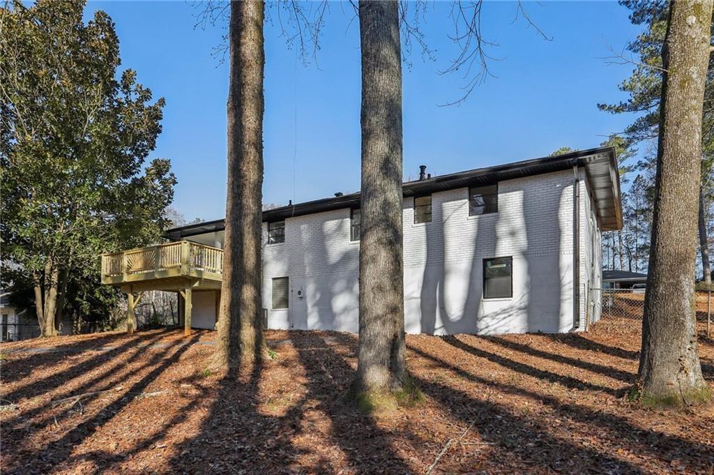 1120 Starline Drive SE