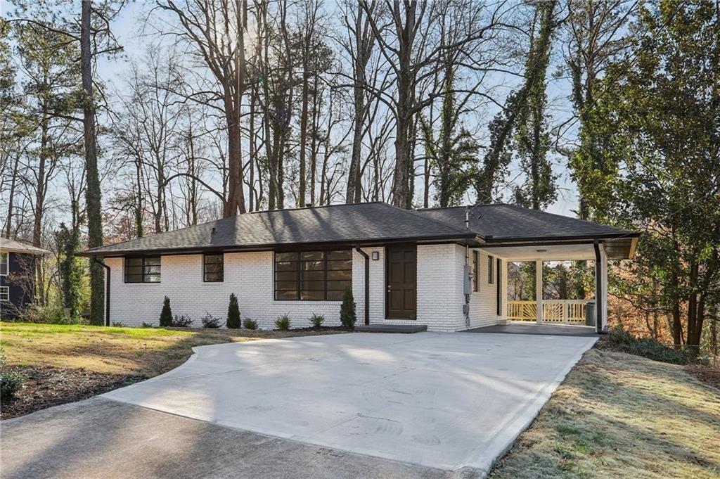 1120 Starline Drive SE