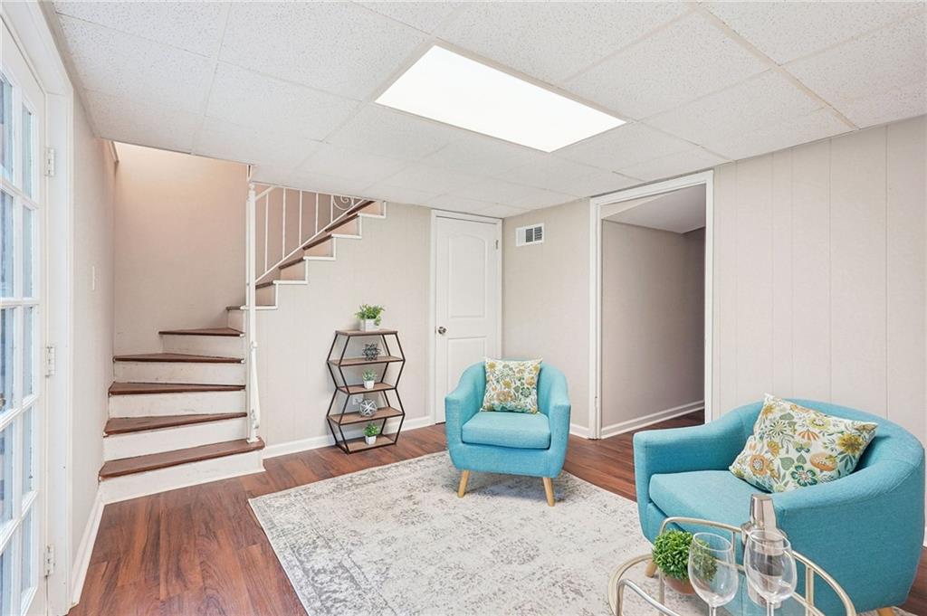 1120 Starline Drive SE