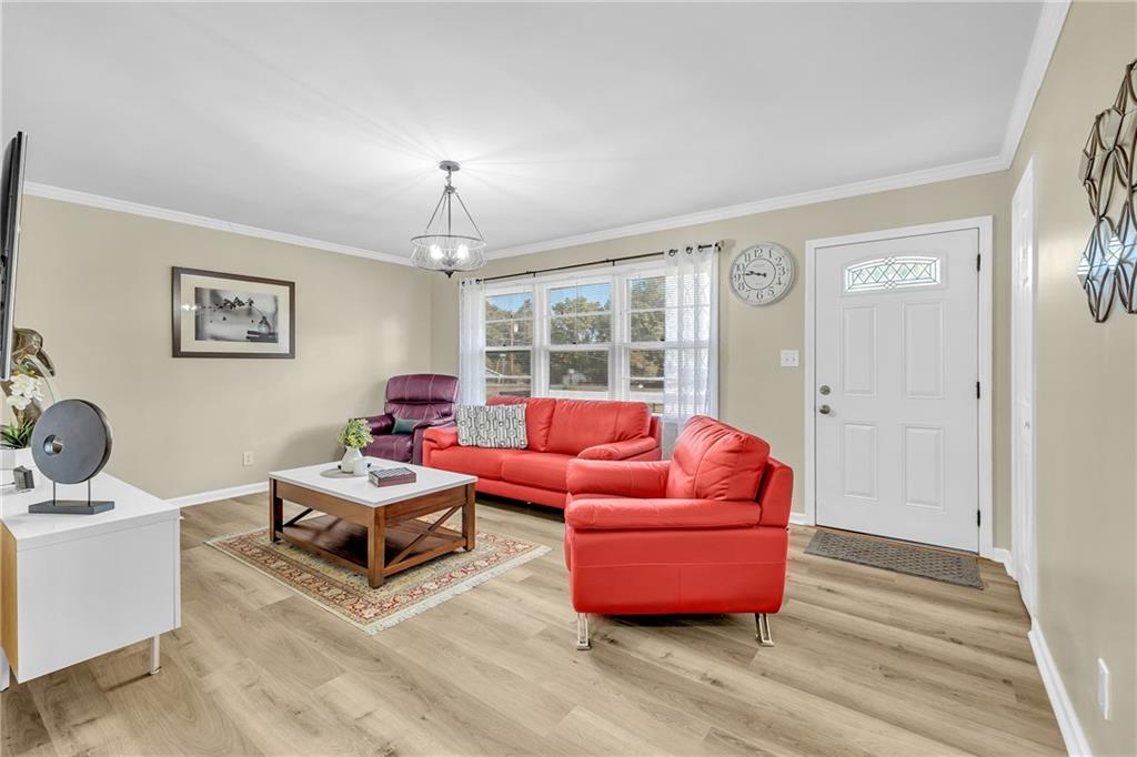 288 Valerie Circle