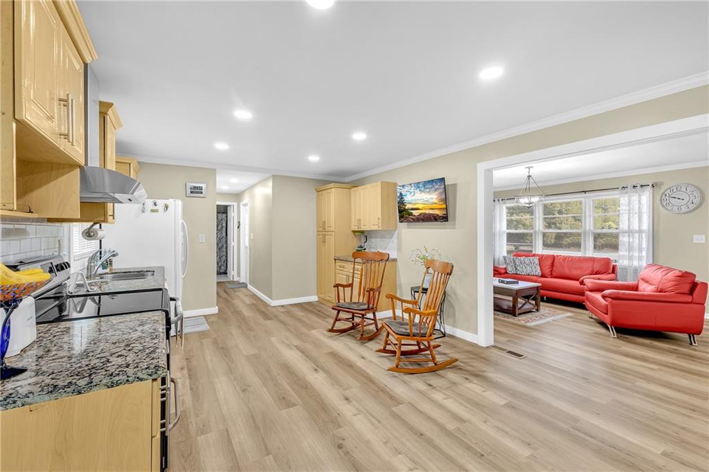 288 Valerie Circle