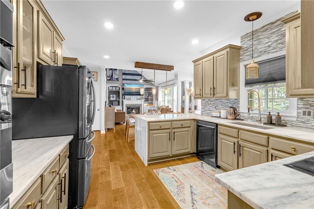 2455 Stonevalley Lane