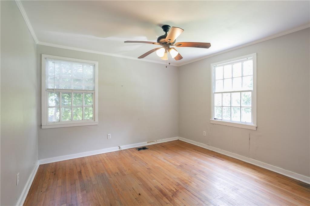 1310 Kenilworth Drive SW