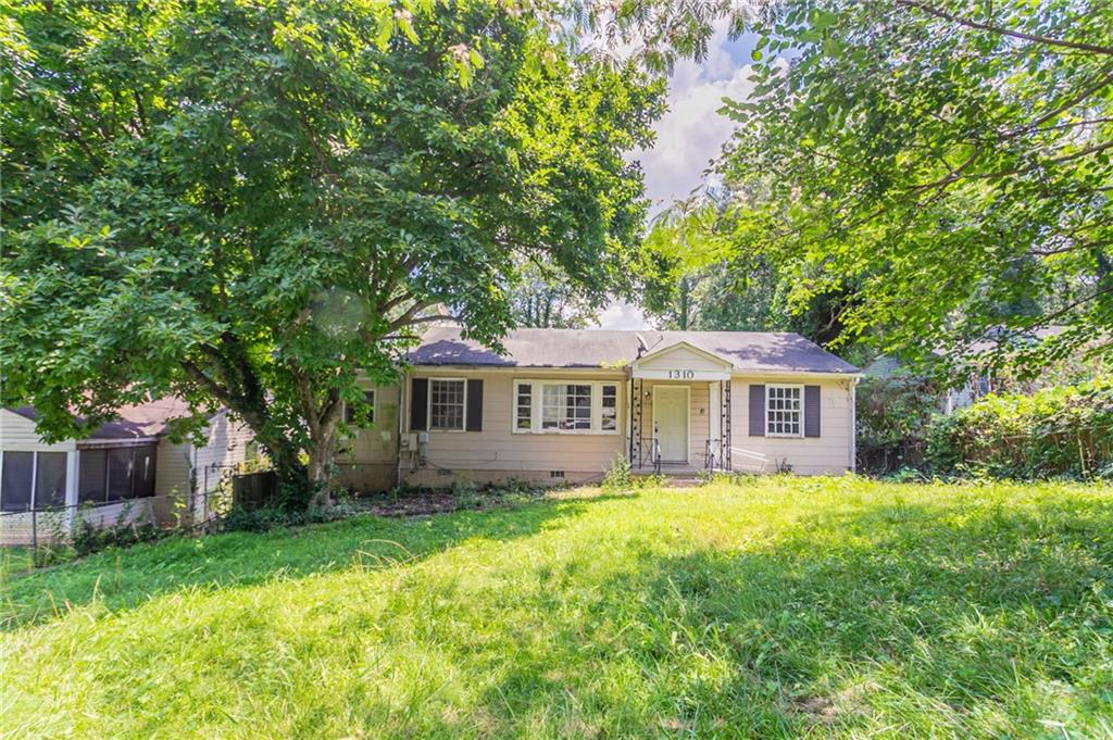 1310 Kenilworth Drive SW