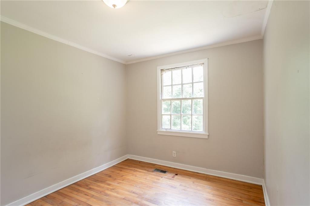 1310 Kenilworth Drive SW