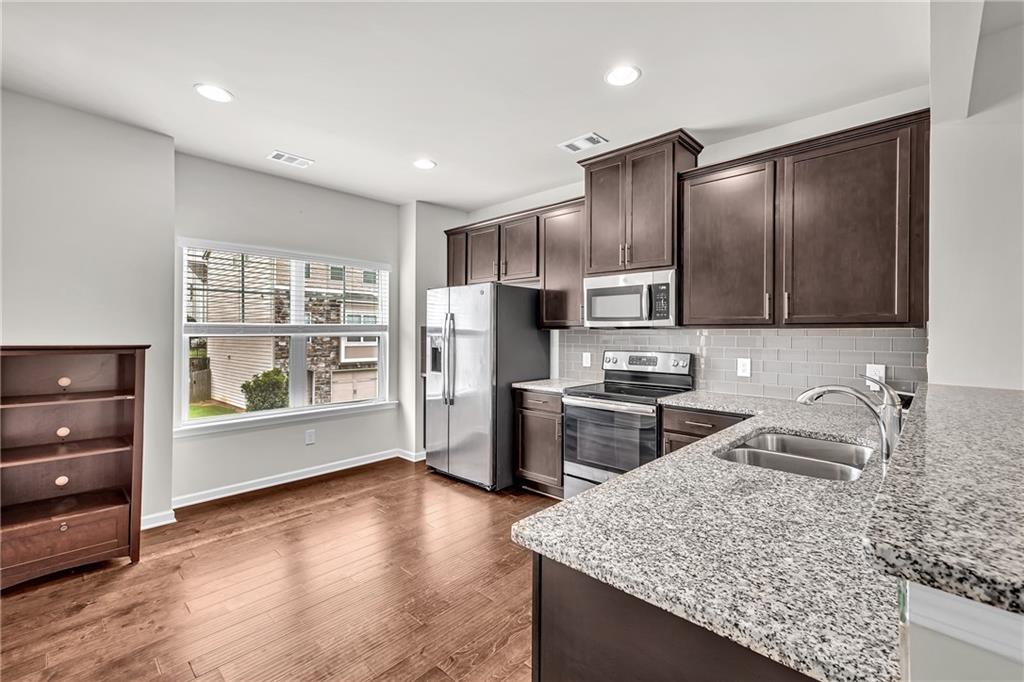 893 Society Circle SW
