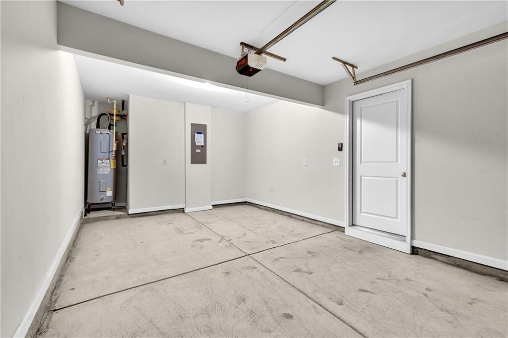 893 Society Circle SW