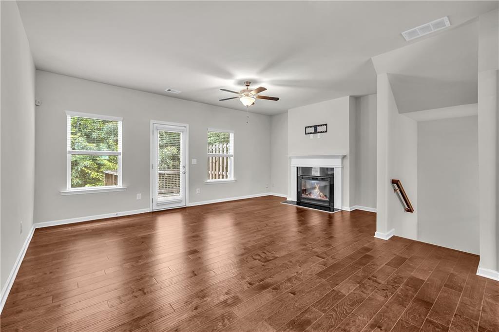 893 Society Circle SW
