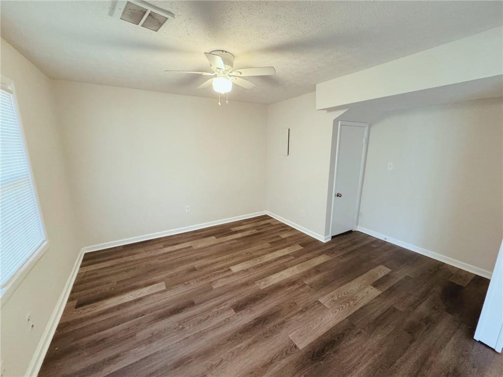 1016 Waterside Drive SE