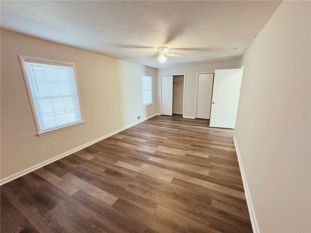 1016 Waterside Drive SE