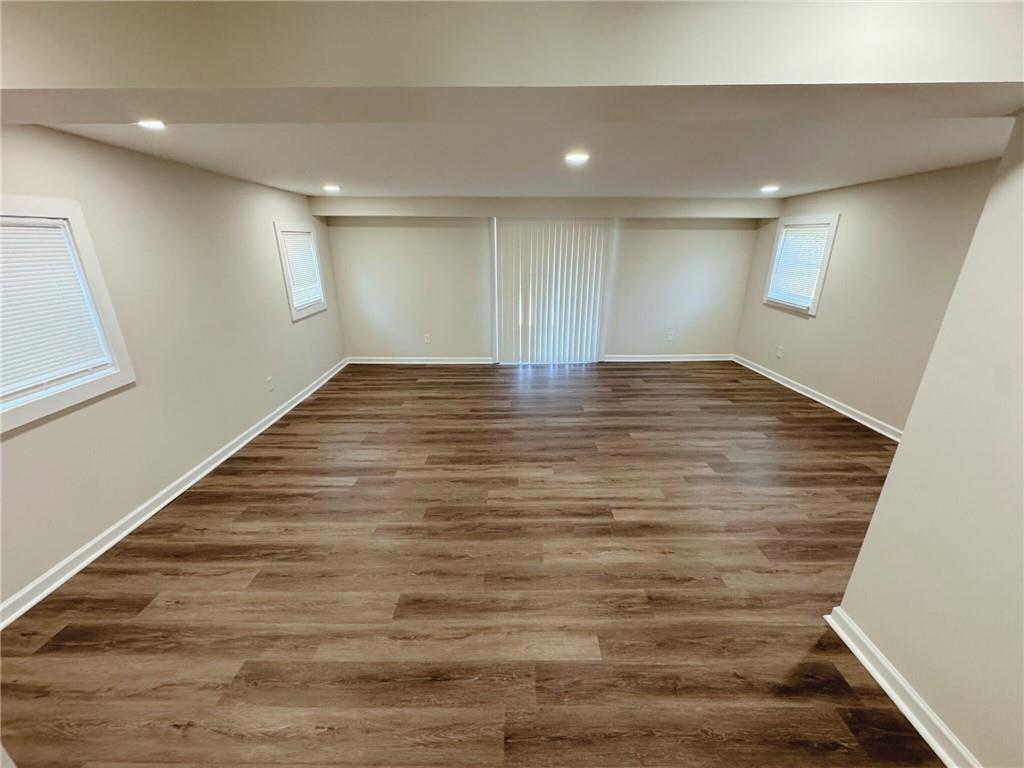 1016 Waterside Drive SE