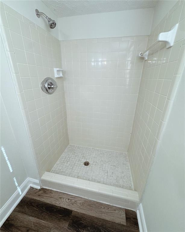 1016 Waterside Drive SE