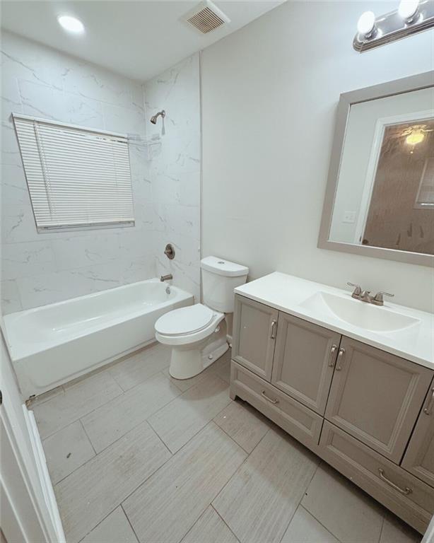 2933 Port Royal Lane