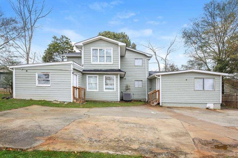 3814 N Camp Creek Parkway SW