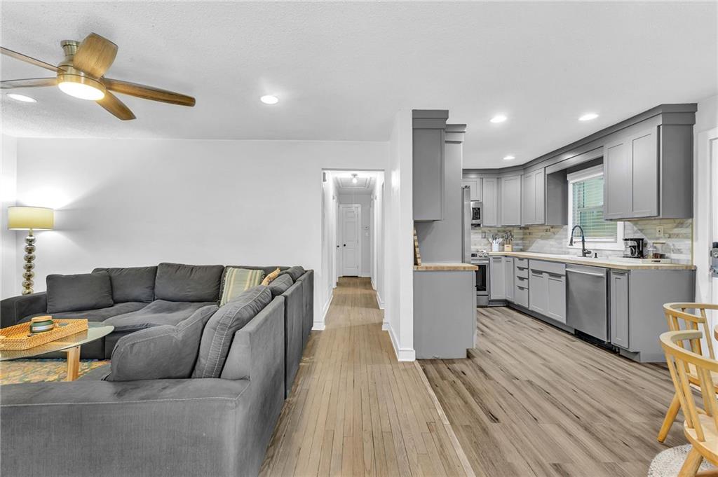 1059 Osborne Street SW