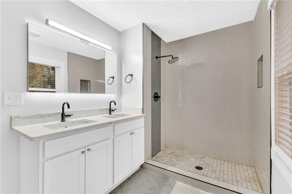 1059 Osborne Street SW