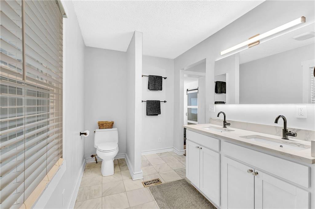 1059 Osborne Street SW