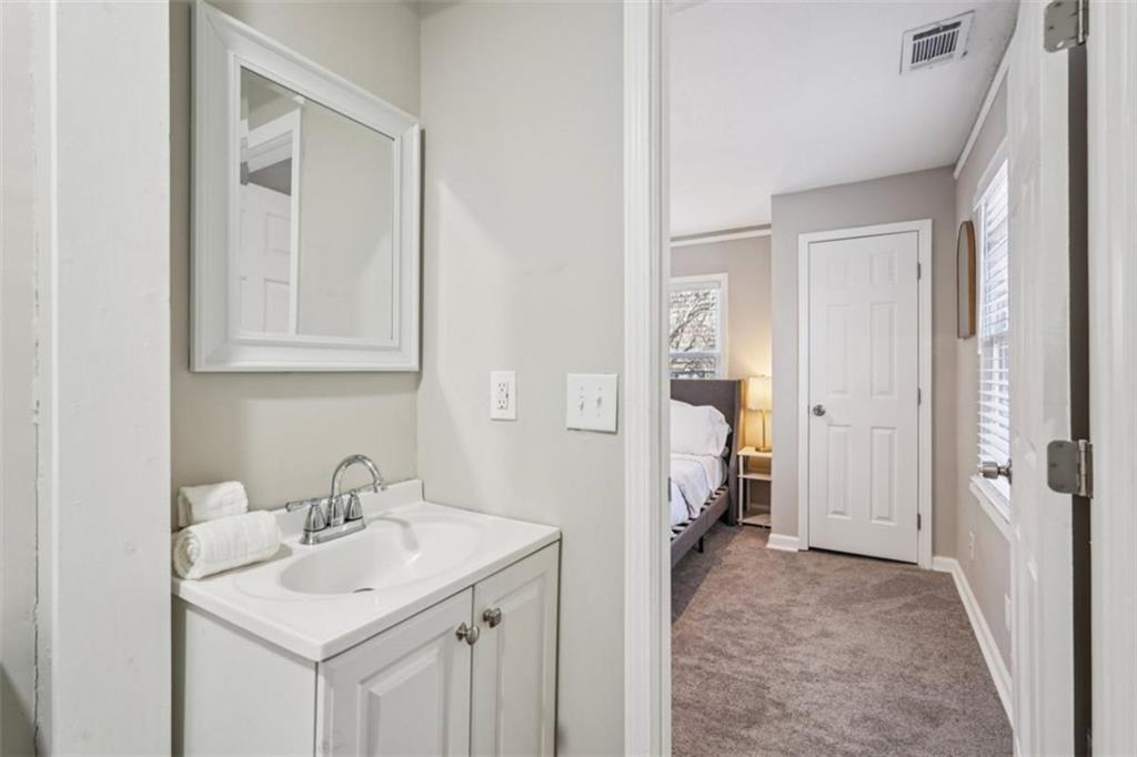 10 Rockmart Drive