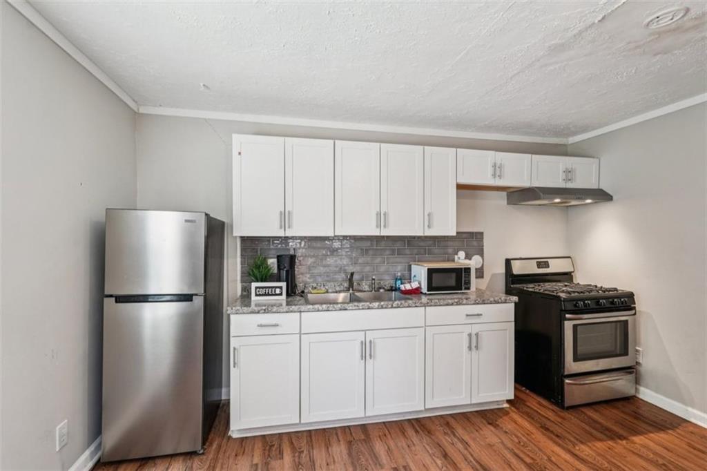 10 Rockmart Drive