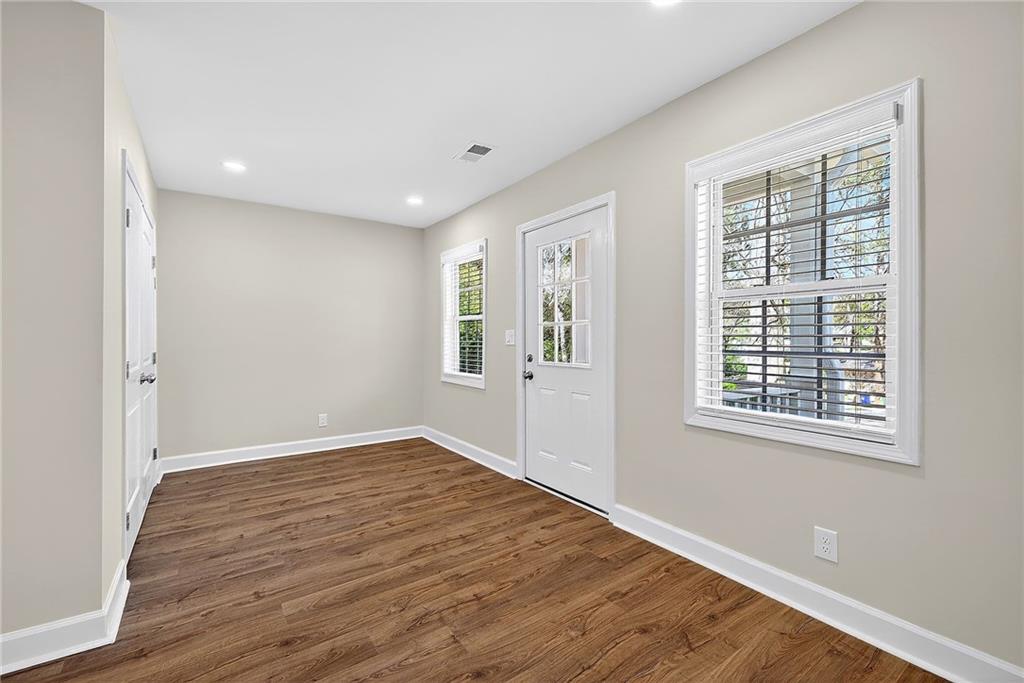 955 Columbia Drive