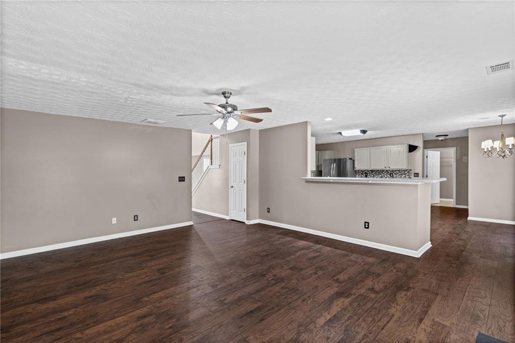 3865 Crescent Walk Lane
