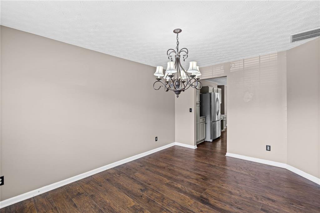3865 Crescent Walk Lane