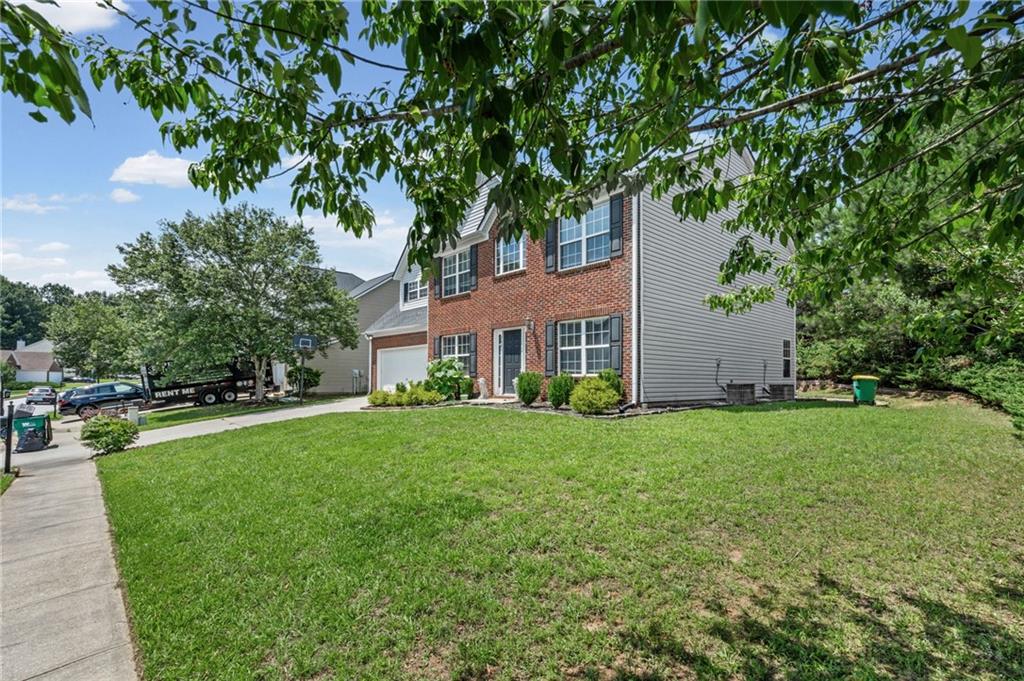 3865 Crescent Walk Lane