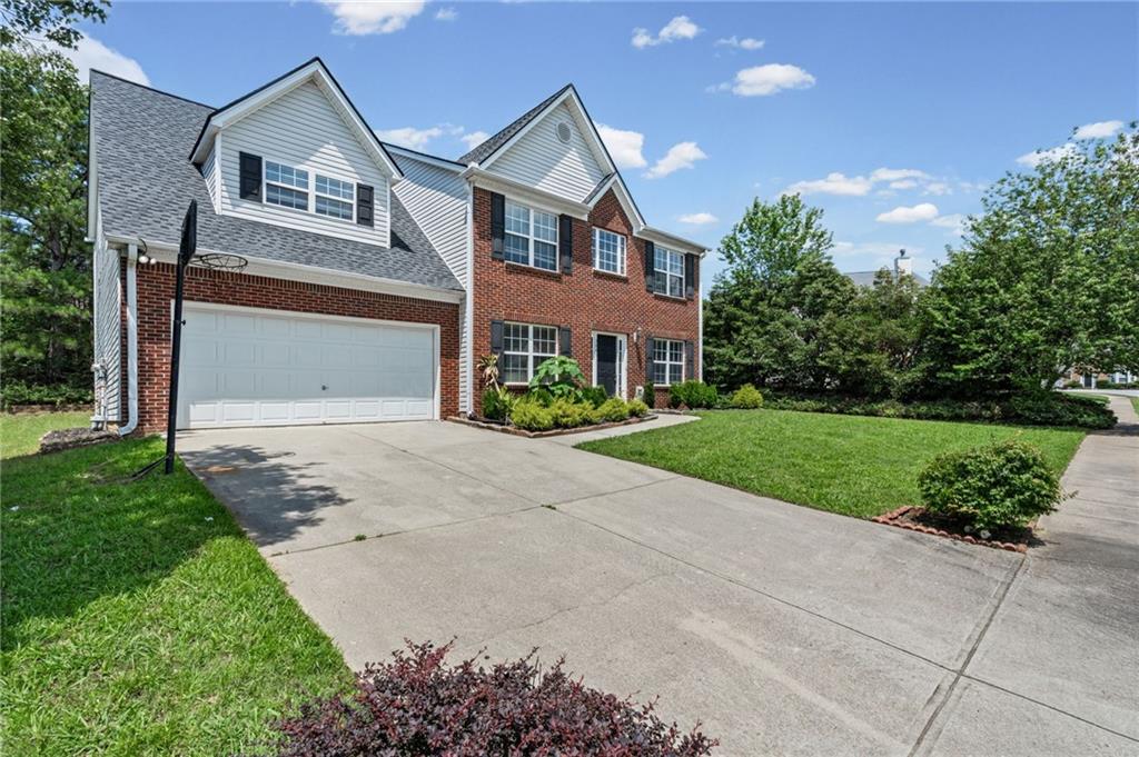 3865 Crescent Walk Lane
