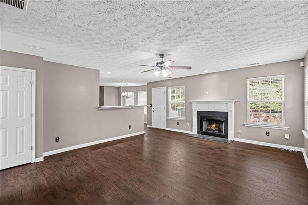 3865 Crescent Walk Lane