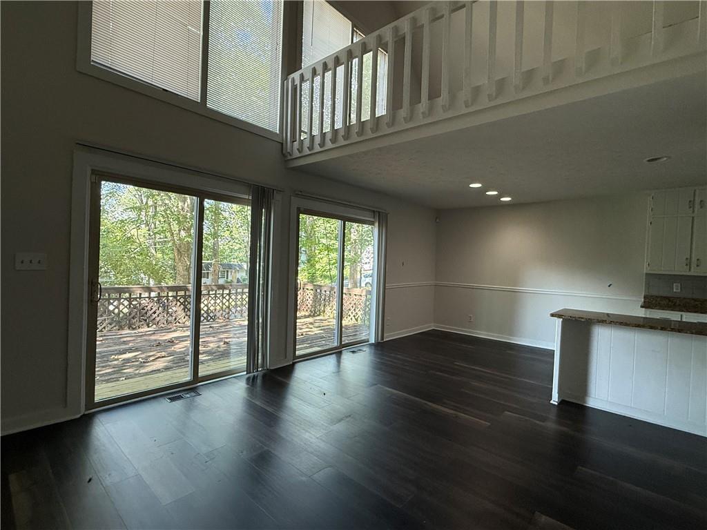 8439 Lake Drive