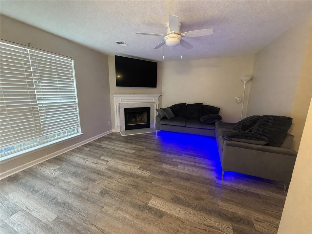 1015 Rock Creek Lane