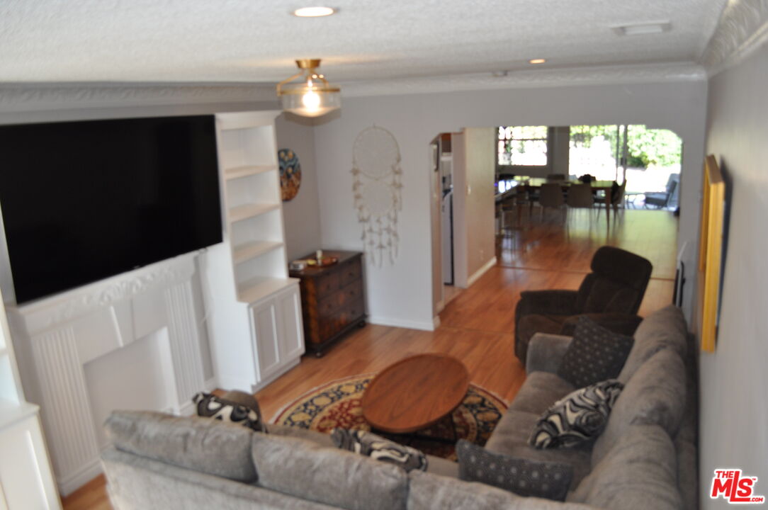 2718 S Genesse
