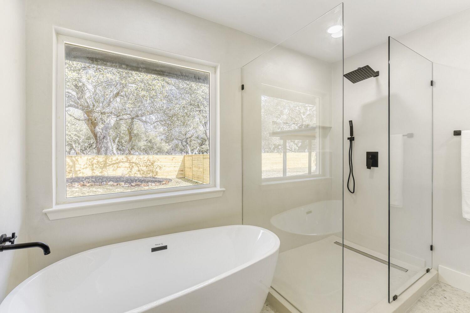 8702 Balcones Club DR