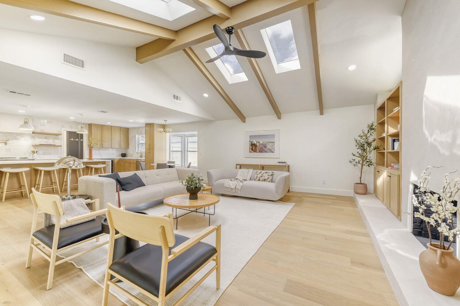 8702 Balcones Club DR