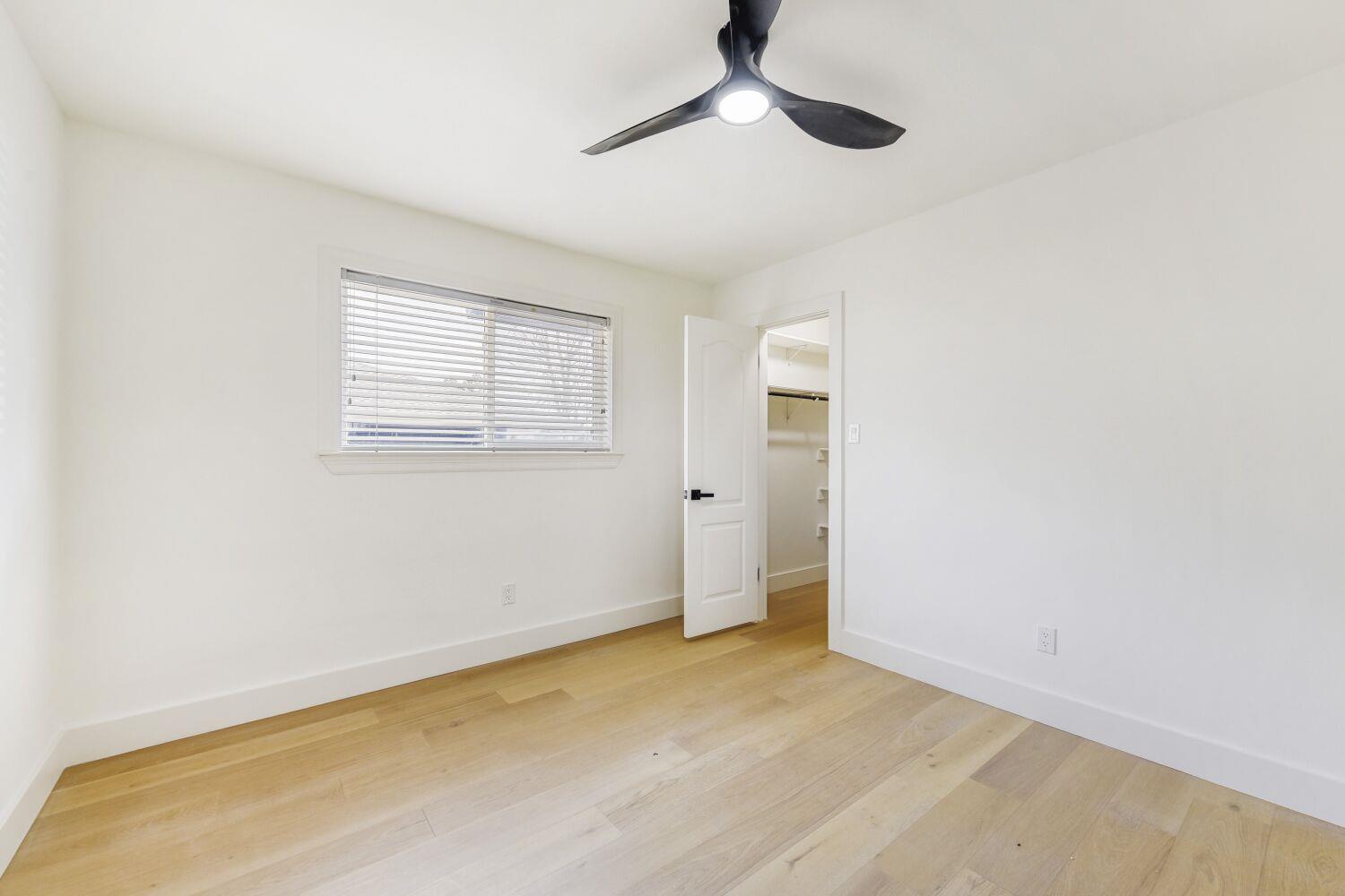 8702 Balcones Club DR