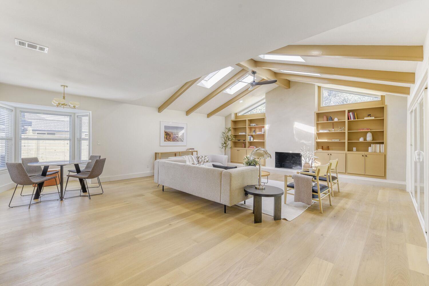 8702 Balcones Club DR