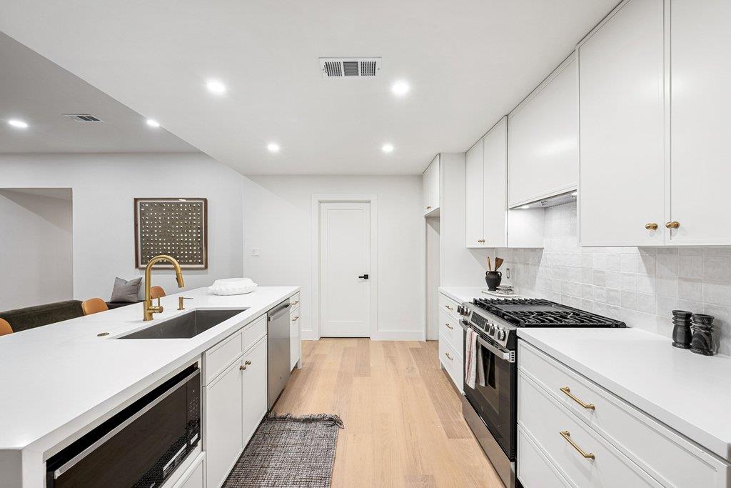 6303 Cannes CIR