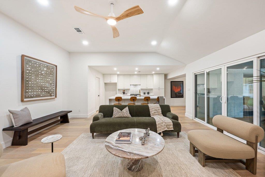 6303 Cannes CIR