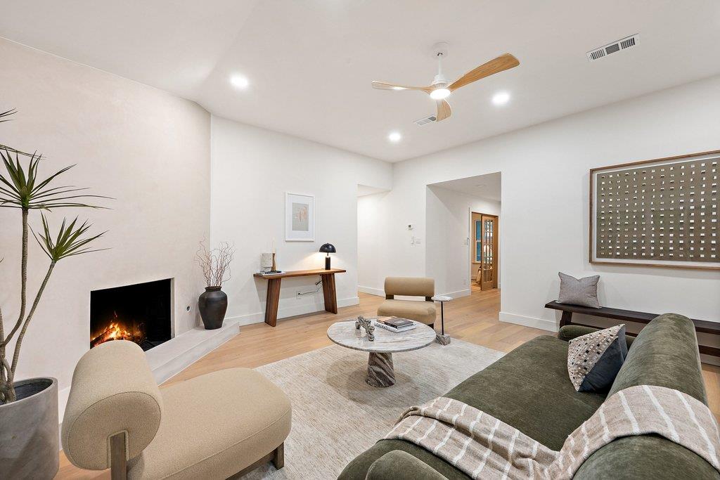 6303 Cannes CIR