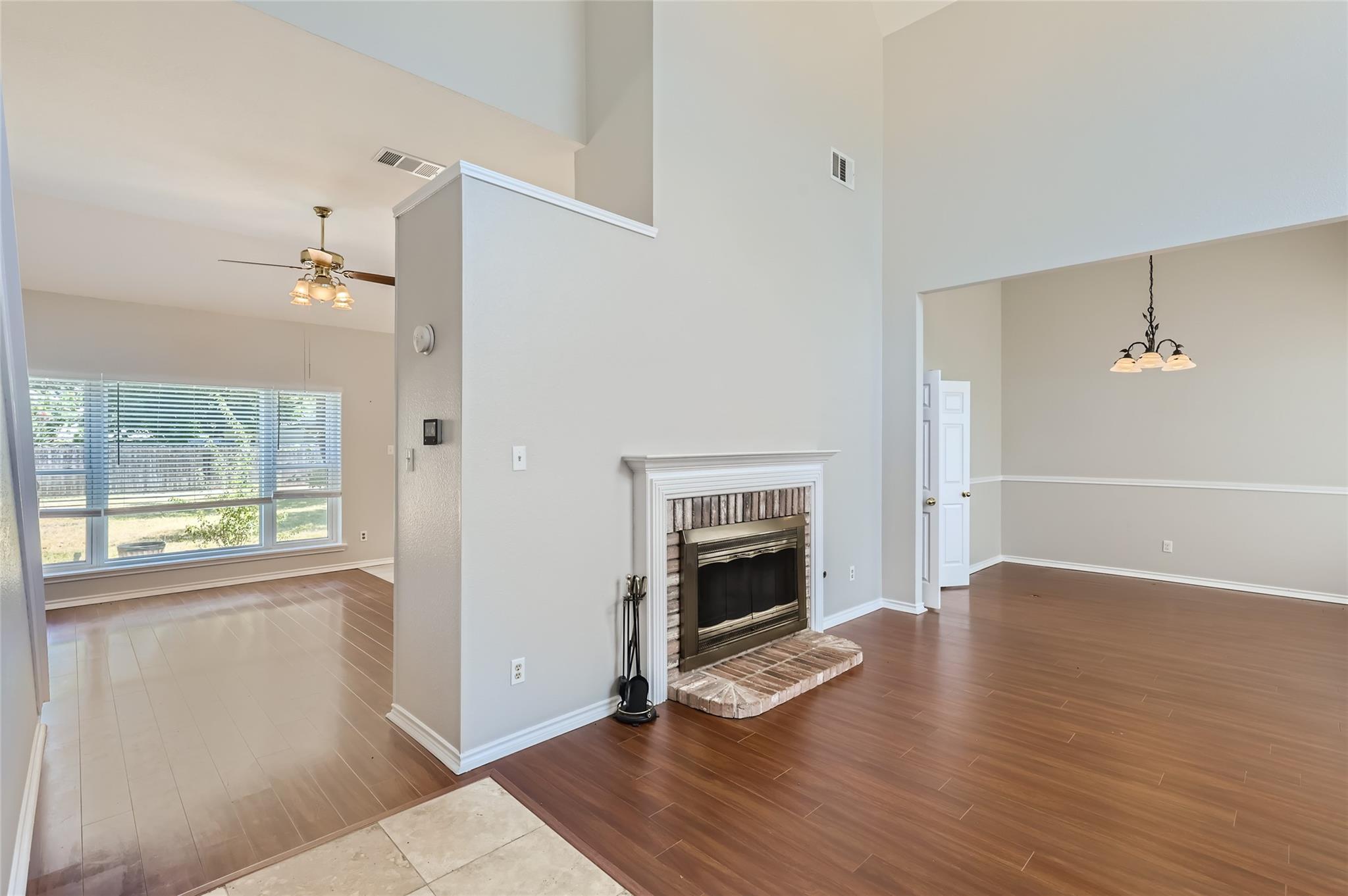 8904 Marthas DR