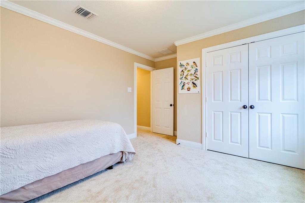 1229 Yellow Iris RD